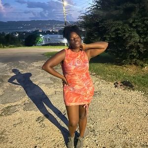 Meet your Posher, Benta